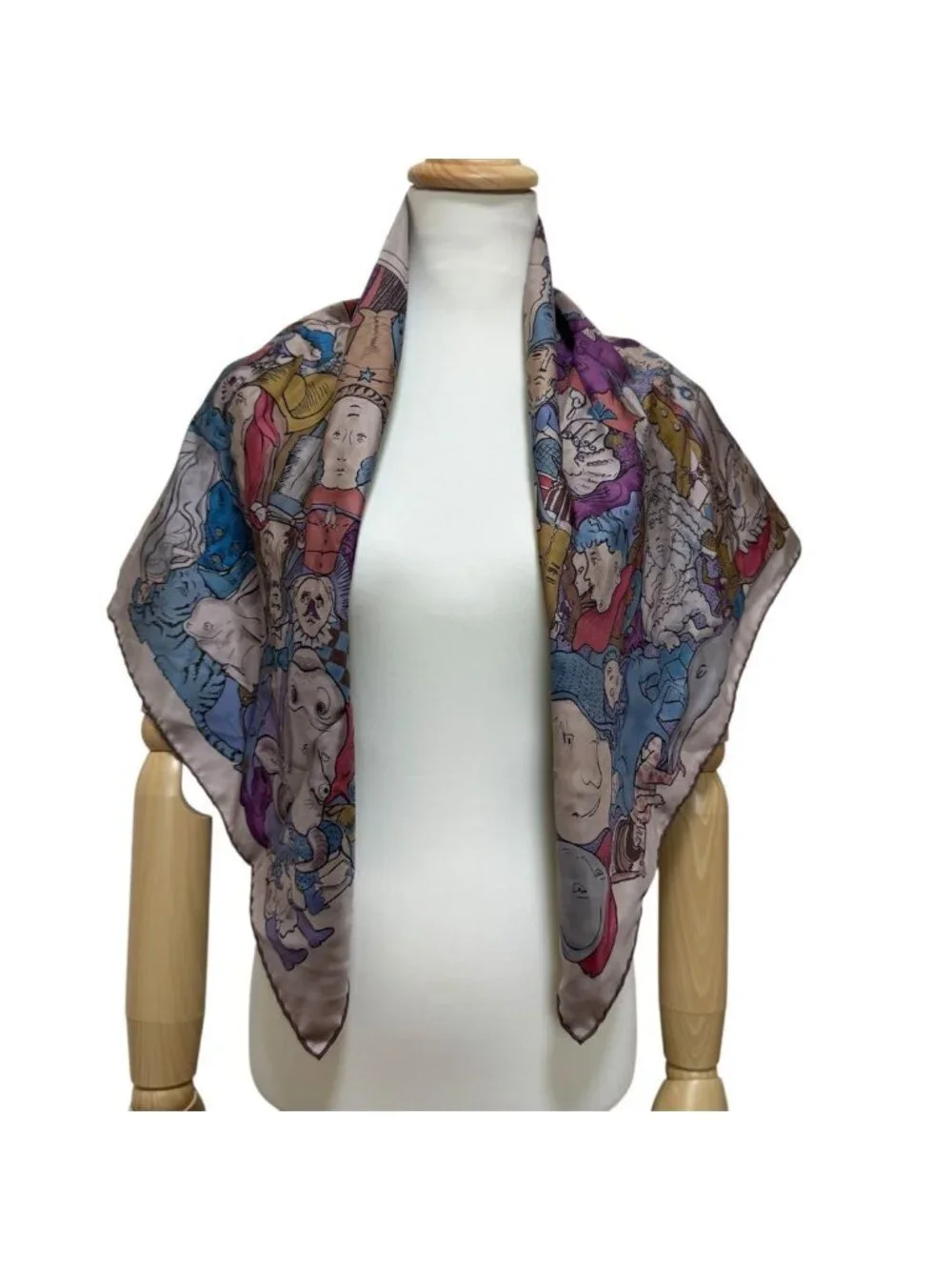 Hermes Carre 90 Metamorphose Scarf Silk